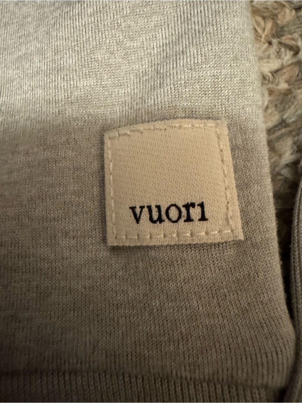 Vuori Women’s Daydream crew - light heather grey - Picture 3 of 7